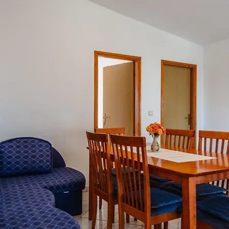 By The Sea - 21580 Apartment Vir